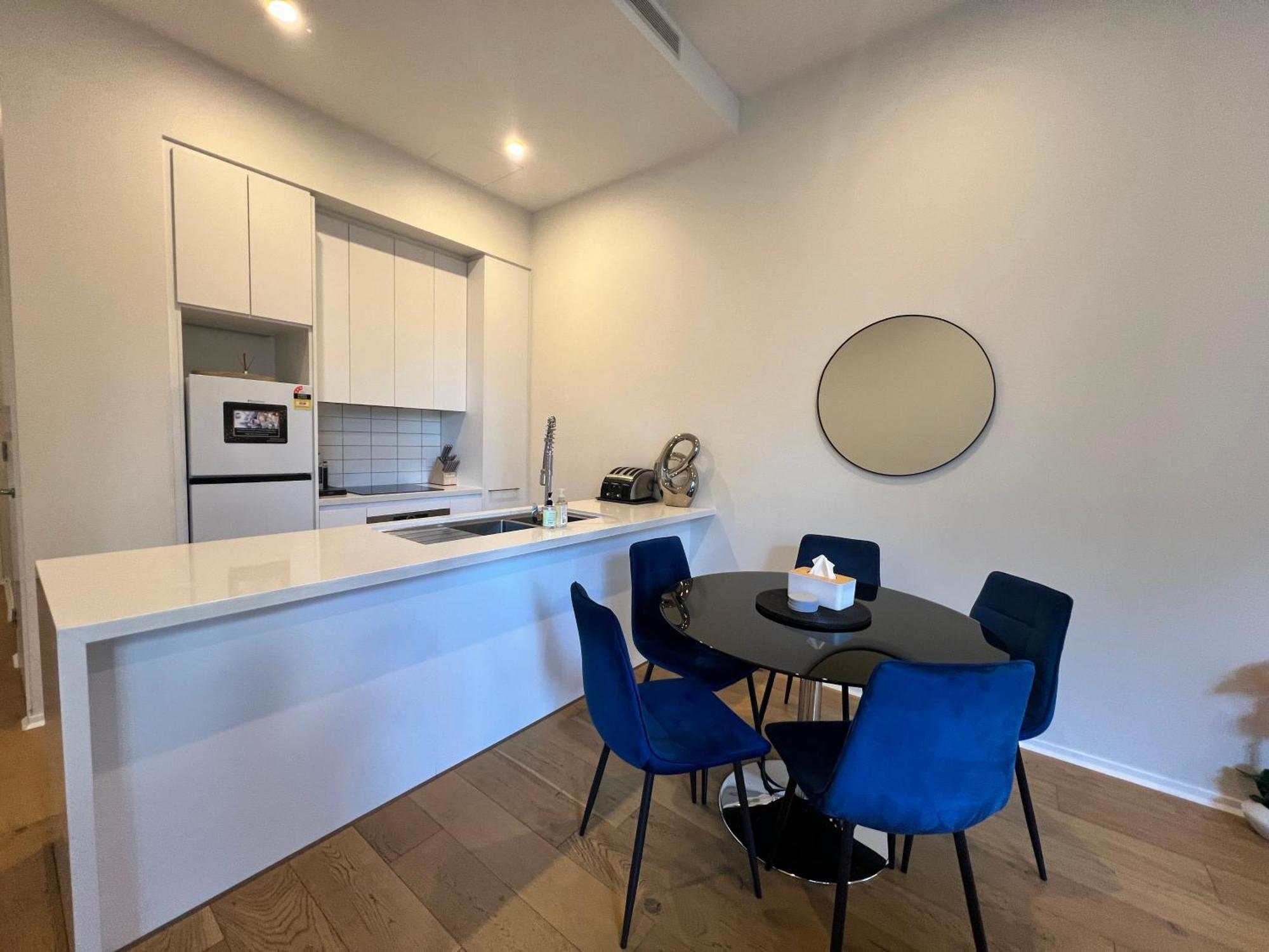 Luxe 2Br Executive Apartment Kingston Pool Parking Wifi Bbq Wine Exterior foto